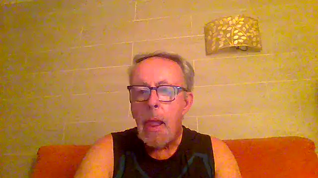 Snapshot of tuggy59 chatting on June 30, 2026, 3:18 am tuggy59 online show from June 30, 2026, 3:18 am