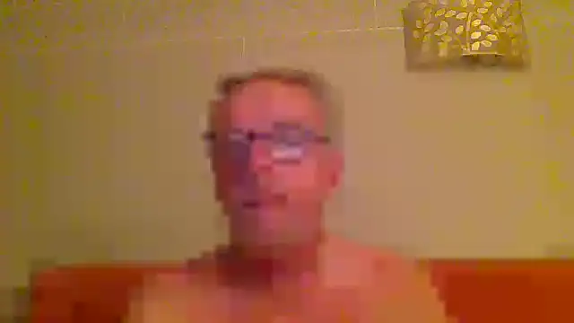Snapshot of tuggy59 chatting on July 15, 2026, 4:51 am tuggy59 online show from July 15, 2026, 4:51 am