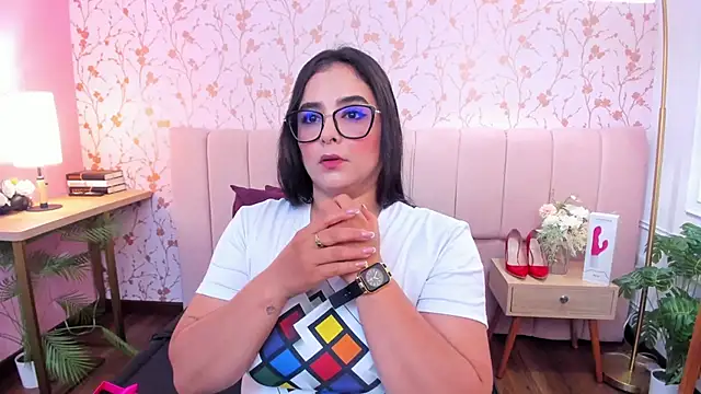 Snapshot of taylor_bennet chatting on February 15, 2026, 12:25 pm taylor bennet online show from February 15, 2026, 12:25 pm