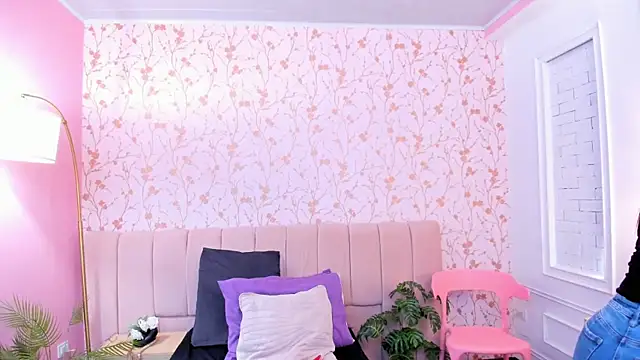 Snapshot of taylor_bennet chatting on February 25, 2026, 12:04 pm taylor bennet online show from February 25, 2026, 12:04 pm