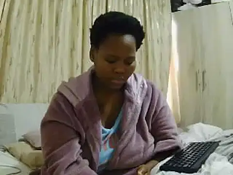 Real1SweetQueen online show from May 21, 2026, 5:58 am