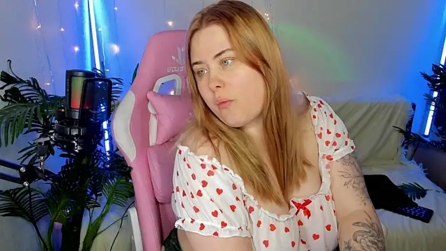 Akemi BBW online show from January 22, 2025, 7:35 am