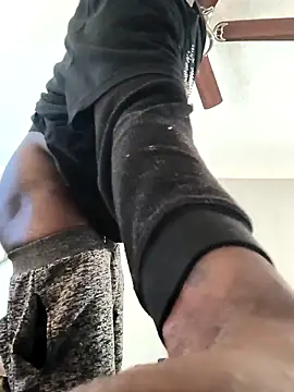 icyMike43 online show from December 15, 2025, 5:17 pm