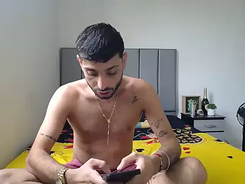 Evilboy555 online show from December 1, 2025, 4:45 pm