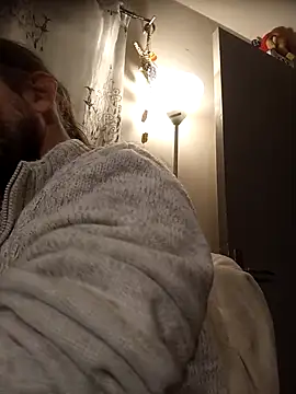 teekoine1 online show from October 15, 2025, 8:42 pm