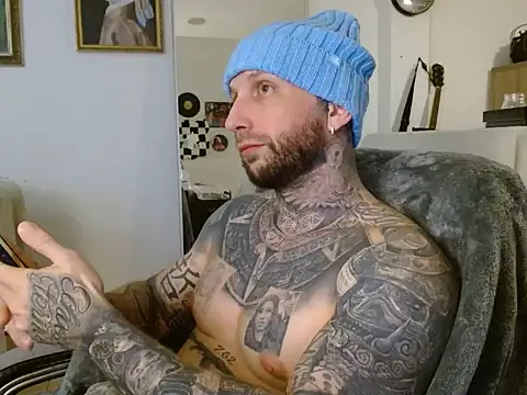 bobbybacala91 online show from September 14, 2025, 8:02 am