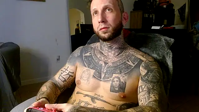 bobbybacala91 online show from September 29, 2025, 7:24 am