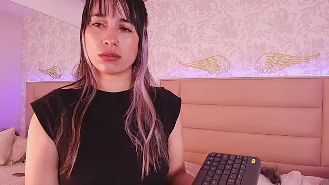 Snapshot of monserrat_towers chatting on November 30, 2025, 1:48 pm monserrat towers online show from November 30, 2025, 1:48 pm