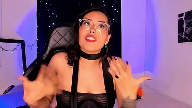 willow poisson online show from January 22, 2025, 8:28 pm