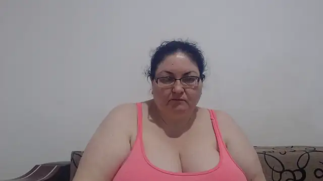 Nykyxo online show from June 1, 2026, 11:45 am
