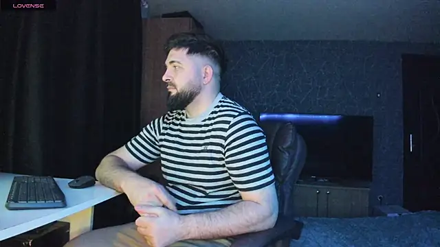 Eduu2322 online show from January 10, 2025, 10:57 pm