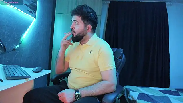 Eduu2322 online show from February 5, 2025, 10:12 pm