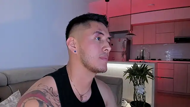 Snapshot of Chriskyle_ chatting on January 29, 2025, 10:05 am Chriskyle online show from January 29, 2025, 10:05 am