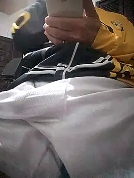 eleno1542 online show from February 18, 2026, 11:06 am