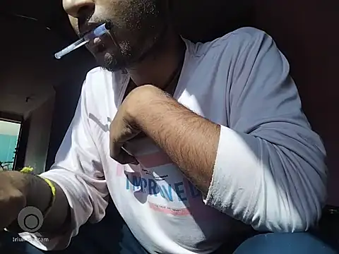 damsexy4 online show from April 6, 2026, 3:15 am