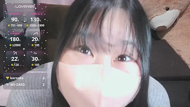 yuinyan3150 online show from February 8, 2026, 8:01 pm