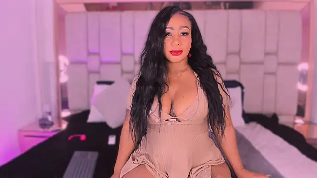 mary kisses online show from October 28, 2025, 8:22 pm