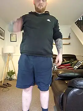 Snapshot of iang6348 chatting on October 18, 2025, 3:02 pm iang6348 online show from October 18, 2025, 3:02 pm