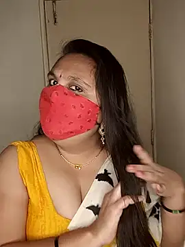 Snapshot of Love-priya chatting on January 9, 2025, 4:49 pm Love-priya online show from January 9, 2025, 4:49 pm