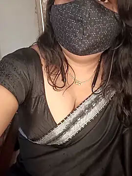 Snapshot of Love-priya chatting on February 19, 2025, 9:50 am Love-priya online show from February 19, 2025, 9:50 am