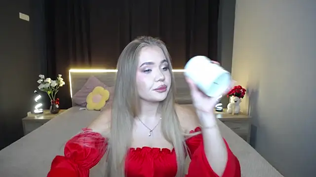 Snapshot of StacyYellig chatting on September 12, 2025, 7:58 pm StacyYellig online show from September 12, 2025, 7:58 pm