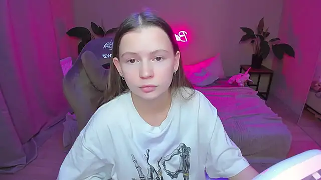 HelloRoxy online show from December 17, 2024, 10:11 pm