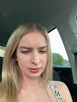 Snapshot of EvieEvans chatting on January 20, 2025, 3:50 pm EvieEvans online show from January 20, 2025, 3:50 pm