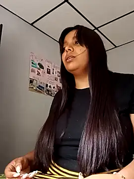 Snapshot of stefanie010 chatting on February 3, 2025, 8:35 pm stefanie010 online show from February 3, 2025, 8:35 pm