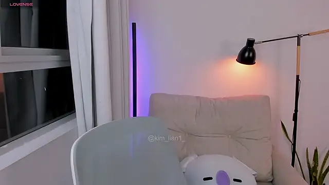 kim lian21 online show from October 1, 2025, 10:21 am