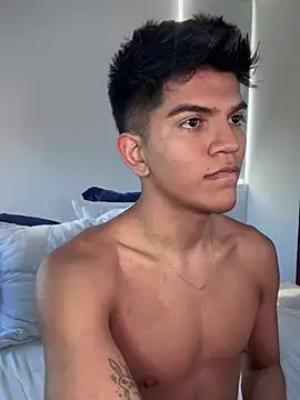 santiago 01 online show from January 18, 2025, 9:55 pm