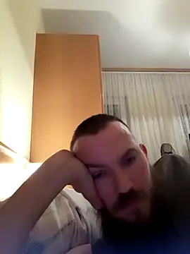 Klinsch online show from February 17, 2026, 10:16 pm