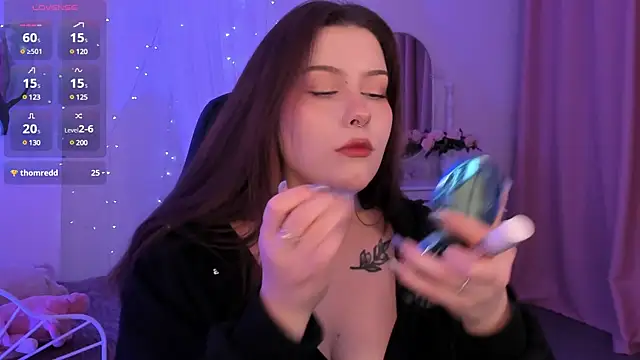 CoralineKeyns online show from February 7, 2025, 8:55 am