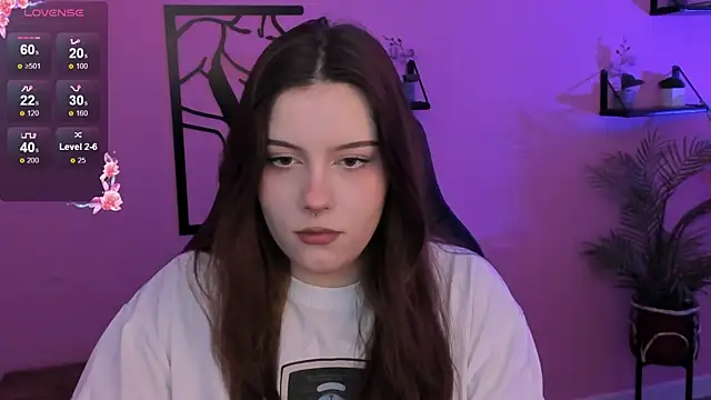 CoralineKeyns online show from March 5, 2025, 5:40 am