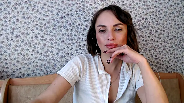 Snapshot of Tinadream20 chatting on June 26, 2026, 8:52 am Tinadream20 online show from June 26, 2026, 8:52 am