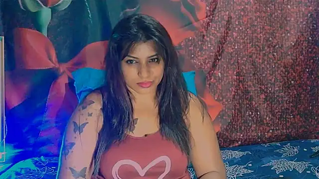 Snapshot of RoyalIndianCreamPuff chatting on February 1, 2025, 6:08 pm RoyalIndianCreamPuff online show from February 1, 2025, 6:08 pm