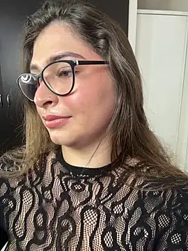 adara lennox online show from May 7, 2026, 4:01 pm