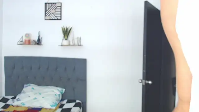 Snapshot of Harry_jhonsson chatting on May 26, 2026, 12:50 am Harry jhonsson online show from May 26, 2026, 12:50 am