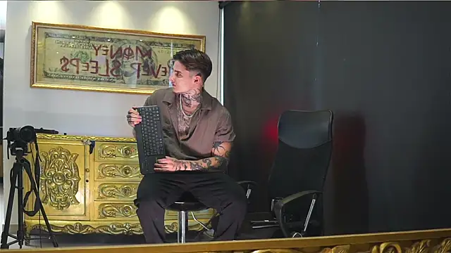 Snapshot of dantecoppolaa_ chatting on July 24, 2026, 5:44 pm dantecoppolaa online show from July 24, 2026, 5:44 pm