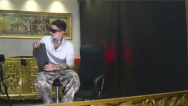 Snapshot of dantecoppolaa_ chatting on August 1, 2026, 11:25 pm dantecoppolaa online show from August 1, 2026, 11:25 pm