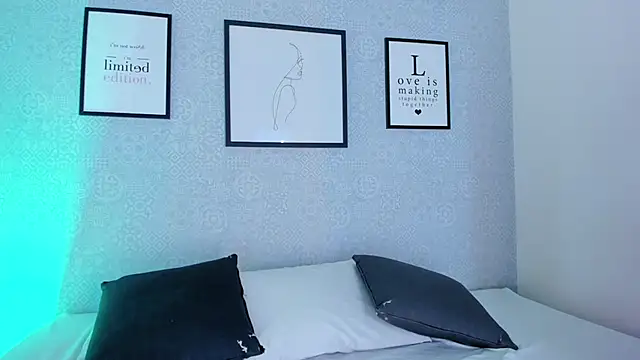 Snapshot of Natasha_harper chatting on March 5, 2026, 12:01 pm Natasha harper online show from March 5, 2026, 12:01 pm