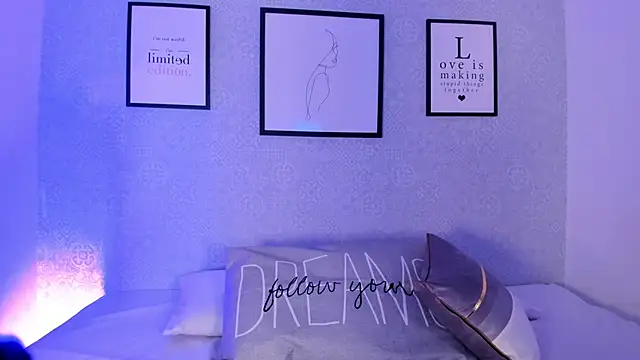 Snapshot of Natasha_harper chatting on April 2, 2026, 12:25 pm Natasha harper online show from April 2, 2026, 12:25 pm