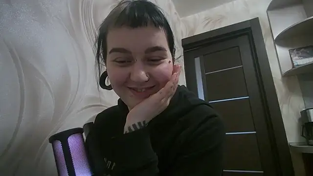 Snapshot of MoorderxDoll chatting on December 23, 2024, 10:55 pm MoorderxDoll online show from December 23, 2024, 10:55 pm