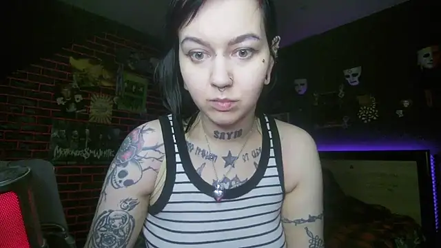 MoorderxDoll online show from March 5, 2026, 10:06 pm