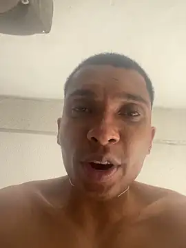 Aaronblack1  online show from April 17, 2026, 6:11 pm