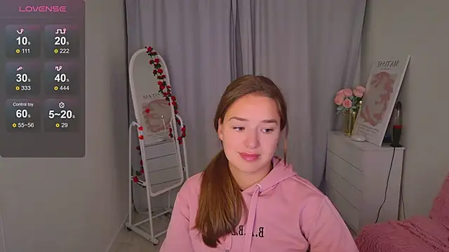 LovelyJessie online show from February 25, 2026, 1:54 pm