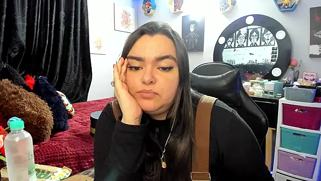 Luise Meyrink online show from February 6, 2026, 2:27 am