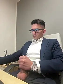 masterboss  online show from April 1, 2026, 12:06 pm