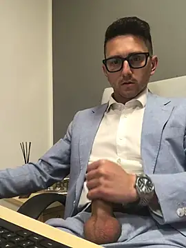 masterboss  online show from April 28, 2026, 12:54 pm