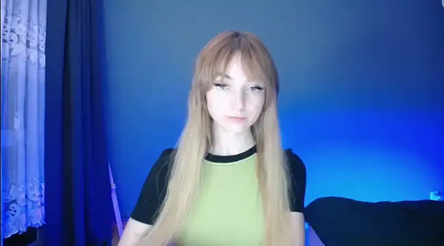 LuciaYoung online show from February 26, 2025, 10:31 pm