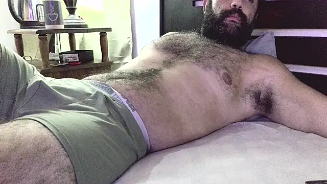 Snapshot of machoathome chatting on February 24, 2025, 11:19 pm machoathome online show from February 24, 2025, 11:19 pm